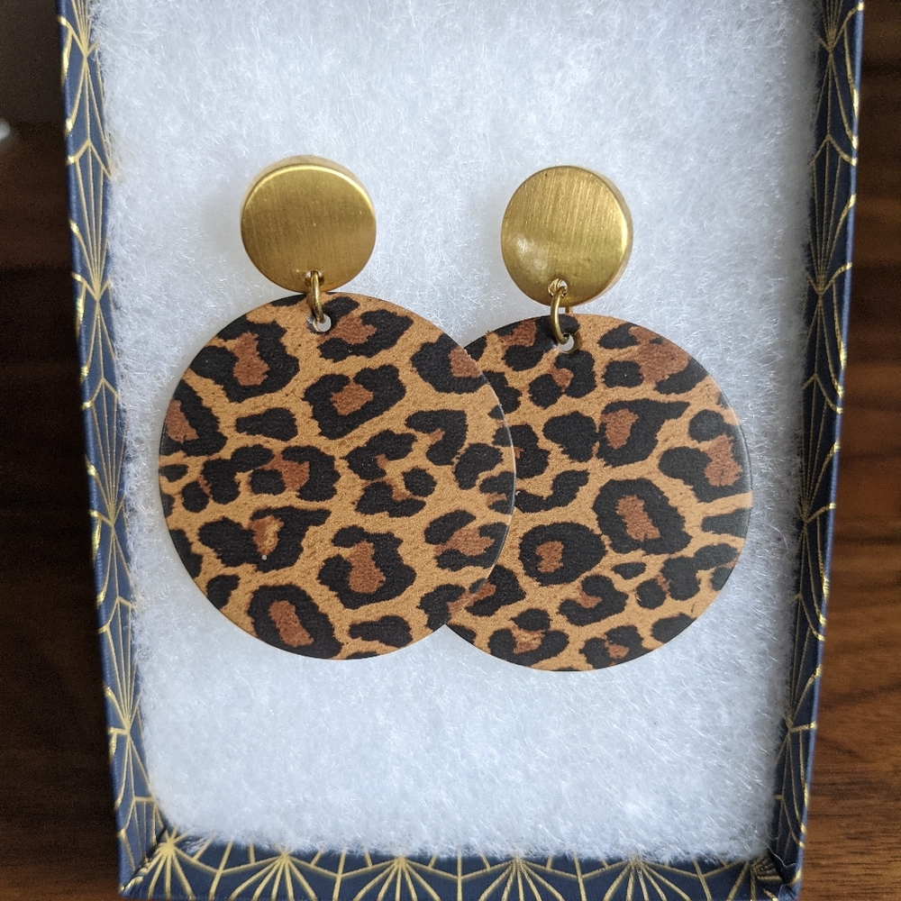 Nickel & Suede Spotted Leopard Discs